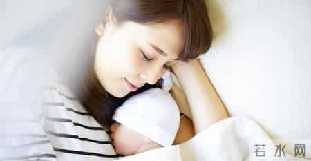 “跟妈妈睡”和“不跟妈妈睡”的孩子，不用等长大，差距就很明显