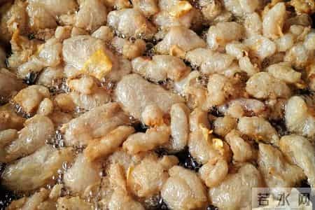 一勺猪油等于五副药？医生苦劝：高血压患者吃猪油，要牢记这4点