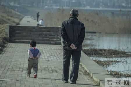 人到晚年才醒悟：养老钱攥得再紧，给子女留两条路，才是真通透