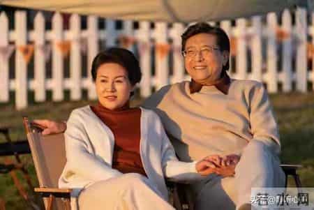 搭伙被要求AA制，61岁大妈怒斥：我有钱有房，为啥做你的免费保姆