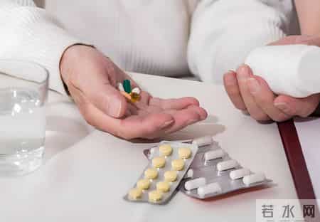 高龄老人不用吃他汀？权威研究：65岁以上高危者吃了更长寿