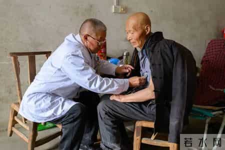 学医后才知道，肝癌最危险的信号，不是口干，而是出现4种症状