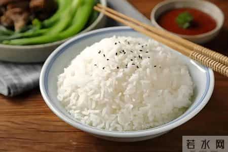 红枣是高血脂的催命符？医生建议：想要降血脂，这几种食物要少吃