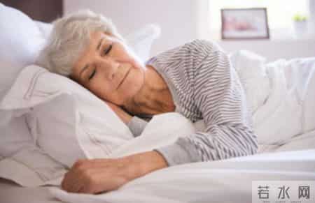 早睡早起是不对的？医生劝告：过了70岁，睡觉最好遵循这几点
