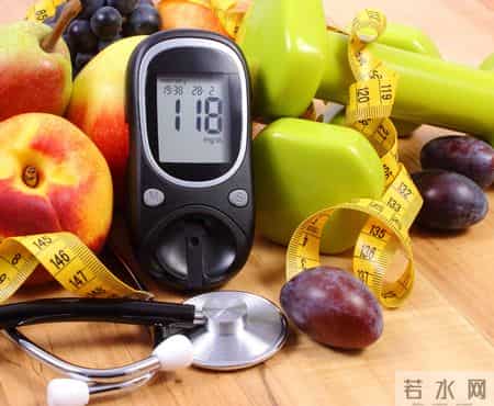 得了冠心病，忌口是铁律！医生：这7类食物要限制，避免加重病情