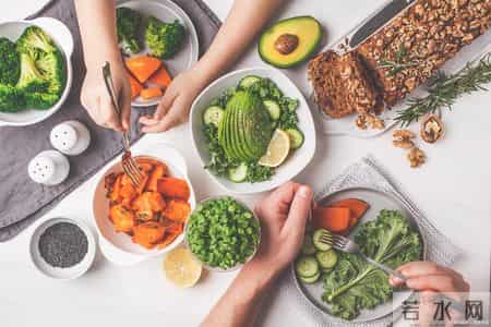 别让纵欲耗光元气！中医提醒：身上有4个特征，说明该收心养肾了