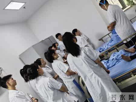 央视新闻、新华社以及各地医保部门平台同时发声，医保有了新变化