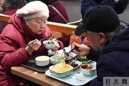 老人最适合吃的高蛋白，鸡蛋只排在第4，第一名很多人都还不了解