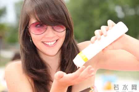 晒太阳补钙错了？医生强调：过了65岁，补钙要尽量做到这2点