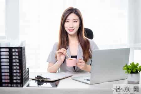 混到老才明白：被领导边缘化，讨好没用，忍让更蠢，聪明人这样干