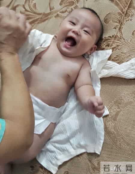 看着孙儿的成长真是一种无法言状的幸福！