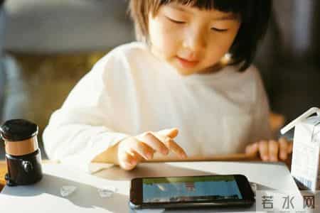 为什么现在的孩子那么沉迷手机？