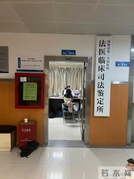 太离谱，手指被当脐带剪断！新生儿脸涨红哭得撕心裂肺，好心疼