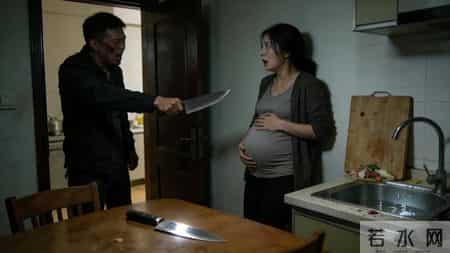 产后55天在家被家暴 菜刀威胁全程监控 警方妇联已行动