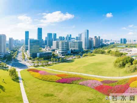 邻居退休工资11000，到南京帮忙带孙子，结果不到半年就逃回了家