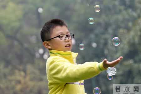 别再说忙！父母的陪伴，才是孩子抗挫折的底气