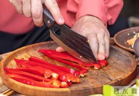 研究发现：爱吃辣椒的人，胃癌、糖尿病、全因死亡率，比同龄人低