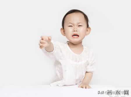 孩子频繁发脾气让你焦头烂额？四个步骤有效管理娃情绪，减少冲突