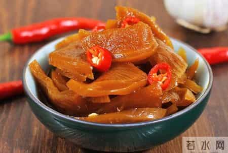 咸菜立大功？医生调查发现：高血脂患者吃咸菜时，要多注意这几点