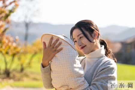 避坑指南：育儿领域常见的5个误区，别让这些“坑”绊倒你的爱！