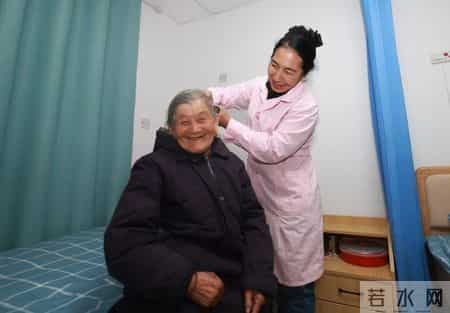 喀什这样的养老方式太暖心