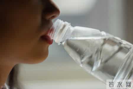 高血压一口酒都不能喝？医生怒斥：高血压还喝这3样，不要命了