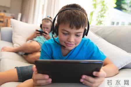 孩子沉迷游戏？这3句话，比“别玩了”管用100倍