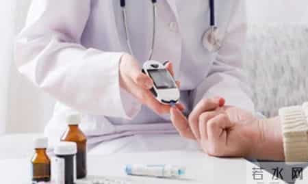 医生忠告：经常喝酒的糖尿病患者，不用多长时间，或出现4个变化