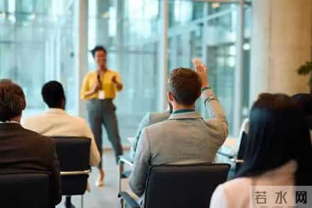 沟通无效太心累？3个结构化表达黄金法则，让你的话有人听