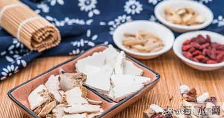 中医：肾虚的人，头发都留不住！但做好3件事，补肝肾，发根稳固