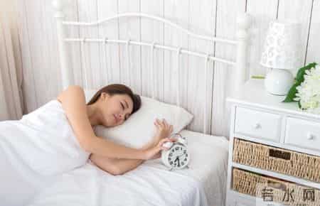 47岁男子深夜腰痛，第二天猝死，医生：本可救人一命