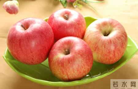 苹果是糖尿病的催化剂？医生再次提醒：不想血糖飙升，4物别多吃