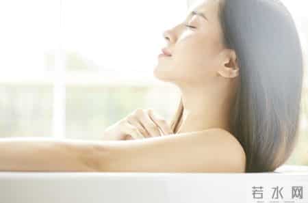 洗澡可能影响寿命！医生再次提醒：68岁以后，牢记洗澡“3不要”