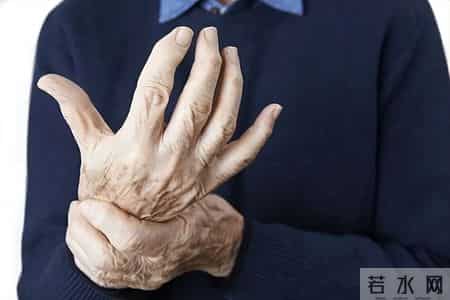 浙大研究：阿尔兹海默症早期不是记性差，而是身上4表现，需注意