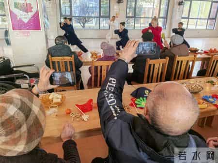 关爱银龄 情暖夕阳——岳阳市太极拳协会把欢乐送进敬老院