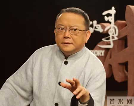 为真爱买单！77岁王刚垂垂老矣，小20岁妻子每天还要照顾三位老人